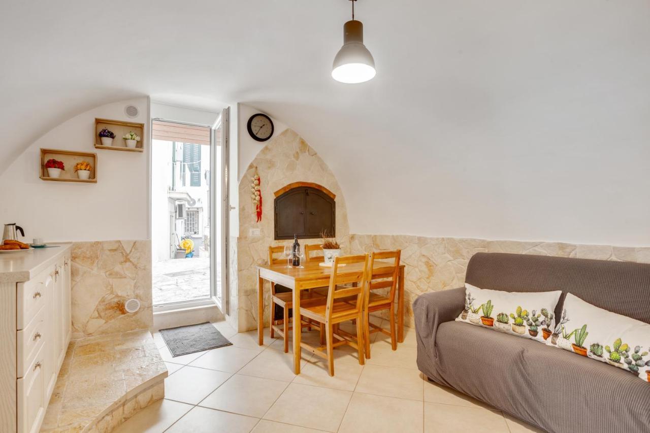 La Chicca Historic Center Beautiful Flat Monopoli Exterior foto