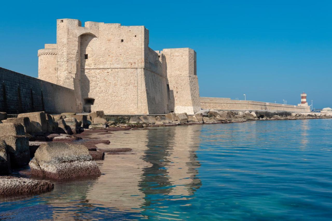 La Chicca Historic Center Beautiful Flat Monopoli Exterior foto